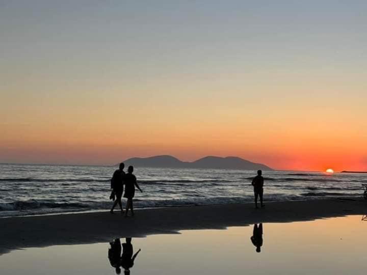Vlorë Lovely Place. Close To Beach & Boulevard מראה חיצוני תמונה
