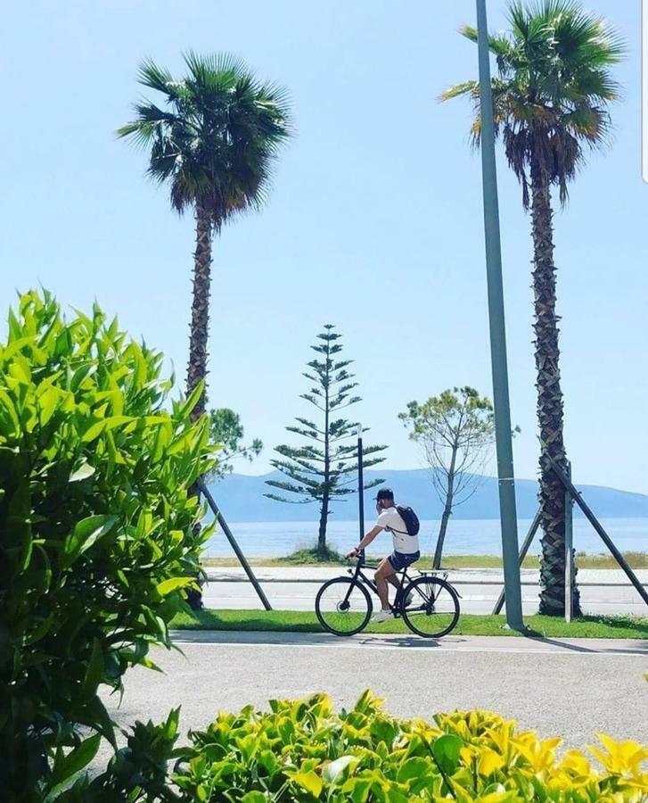 Vlorë Lovely Place. Close To Beach & Boulevard מראה חיצוני תמונה